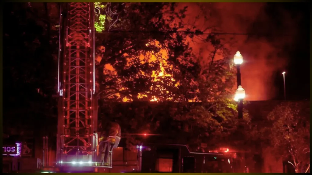 Salt Lake City fire, downtown Salt Lake City, London Belle Supper Club fire, Main Street closure Salt Lake, TRAX delays, Utah Transit Authority, Salt Lake City blaze, Salt Lake City Fire Department, Utah news, breaking news Salt Lake City